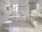 Nähe Hofwiesenpark und FH! 2 Raum Whg. mit Wanne &...