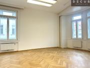 + + NÄHE LANDESGERICHT + + + Gekühltes Altbaubüro + + +...