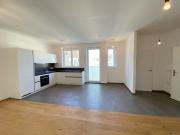 NÄHE NASCHMARKT DG Ausbau: 3 Zimmer und Balkon* im...