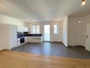 NÄHE NASCHMARKT DG Ausbau: 3 Zimmer und Balkon* im...