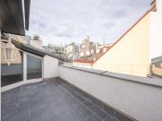 3 Zimmer DG Wohnung mit 2 hofseitigen Terrassen nahe Oper