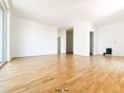 Nähe U1 Altes Landgut Erstbezugswohnung mit Freifläche...