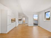 Nähe U2 I 2. DG I Terrasse I Stellplatz optional I...