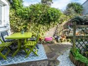 Nantes Rond Point de Rennes: Maison au calme avec jardin