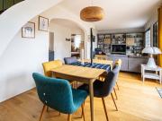 Nantes Rond Point de Vannes: Maison familiale baignée de...