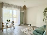 NARBONNE: STUDIO MEUBLE 26m² TERRASSE PARKING DANS RCE...