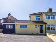 Nash Mills, Langley Avenue, Hemel Hempstead, 3 Bedroom...