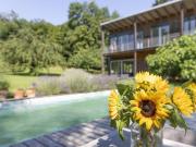 Natur trifft Moderne: Traumhaus mit prachtvollem Garten,...