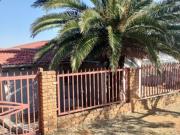 naturena 3bedroom house for sale