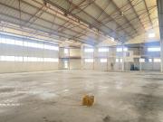 NAVE DE 1000 METROS EN UNA PLANTA, ESQUINA, APARCAMIENTO...