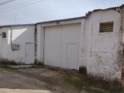 NAVE EN VENTA CON ALTILLO Y PATIO EN SAN ISIDRO