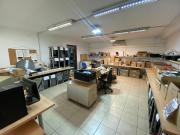 NAVE INDUSTRIAL DE OFICINAS CON ESTILO Y DISEÑO. POL....