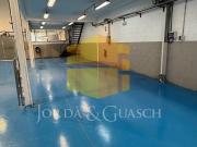 Nave industrial en alquiler en calle Atenes, Rubí, de...