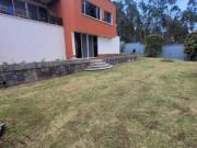 NAYÓN CASA EN VENTA DE 385 M2 DE 4 DORMITORIOS