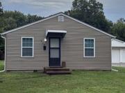 Ne Lake St, Topeka, Home For Sale