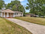 Ne Nd St, Gladstone, Home For Sale