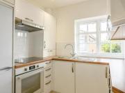 Neale Close, Hampstead Garden Suburb, 2 Bedroom Maisonette