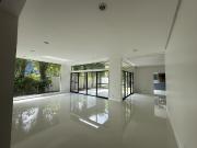 Near Ayala Alabang Brand New house For Sale in Ayala...