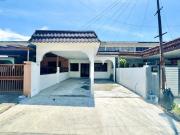 NEAR HTAR FACING OPEN Single Storey Taman Petaling Indah...
