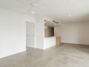 Near New 2 Bed 2 Bath Boutique Inner City Apartments