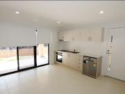 Near new 2 bedroom Courtyard Home with Air conditioners