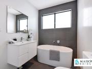 Near New 4 Bedroom Duplex – Maison Bridge Property