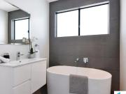 Near New 4 Bedroom Duplex – Maison Bridge Property