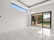 Near New 5 Bedroom Duplex for Rent – Modern Living at...