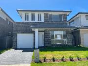 “Near New 5 Bedroom House in Marsden Park”