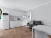 NEAR NEW DARRA STUDIOS WITH PARKING