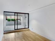 Near New Extra Large Luxury One Bed + Study and Private...