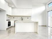 NEAR NEW HOME 1 MINUTE WALK TO CABRAMATTA TRAIN STATION