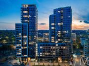 Near new luxury 3 bedroom apartment with city views and...