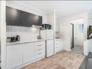 NEAR NEW STUDIO APARTMENT WITH CAR SPACE