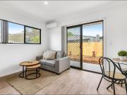NEAR NEW STUDIO WITH PRIVATE FENCED YARD