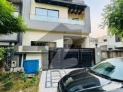 Near To Park 7 Marla House For Sale In Lake City Raiwind...