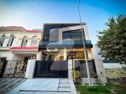 Near To Park Full Basement With 4 Beds Room 5 Marla...