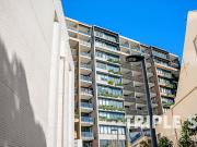 NEARLY BRAND NEW MIRVAC APARTMENT NORTH ASPECT CITY VIEW