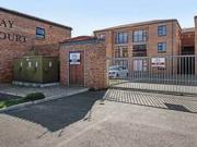 Neat 2 Bed Apartment in Bellville Central