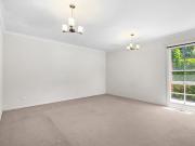 Neat 3 Bedroom Townhouse in a Prime Elsternwick Location