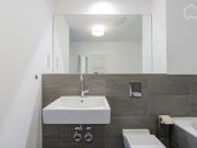 Neat and bright studio near school, Berlin Amsterdam...