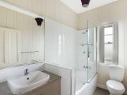 Neat and Sweet cottage within walking distance of...