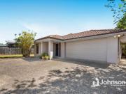 Neat and Tidy Low set Brick Home!