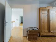 Neat & charming home with nice neighbours, Berlin...