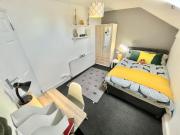 Neat double bedroom in Selly Oak Neat double bedroom in Selly Oak