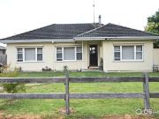 Neat Home, Prime Location & Exceptional Shedding