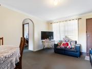 Neat & tidy 2 bedroom unit