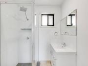 Neat & Tidy Home Minutes from the CBD