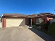 Neat & Tidy in Prime Location!