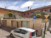 NEGOZIO AL PIANO TERRA, IN CENTRO